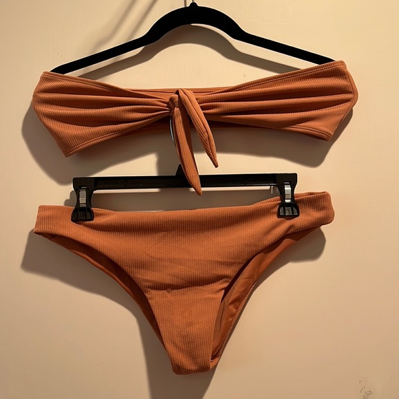Other - Woman’s Strapless Bikini
